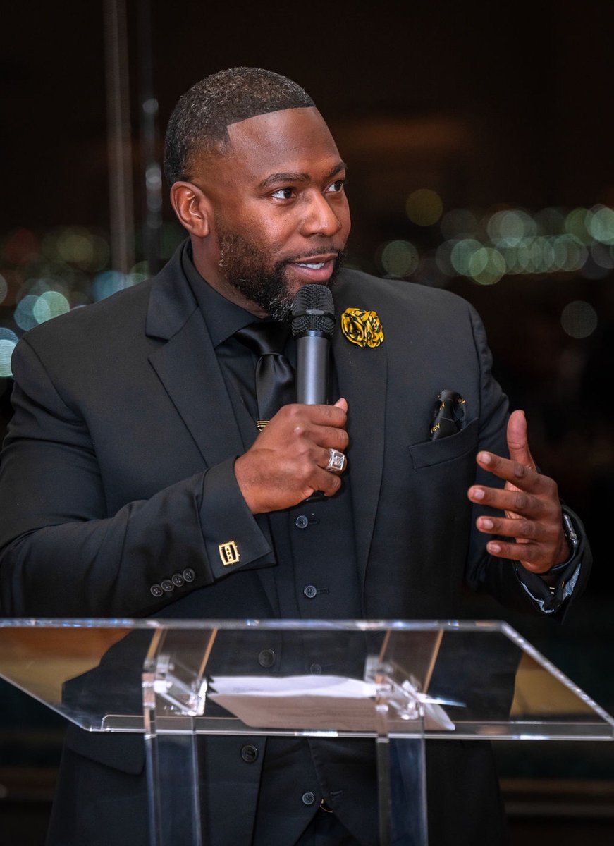 100 Black executive men united in brotherhood.  Thanks Sean Howard and Leroy Adams for supporting SAAACAM’s mission 

Become a member.
Support our spatial campaign, let’s bring this vision to life.

Visit: saaacam.org/support/

#BlackExecutiveMen #Brotherhood #BlackHistory