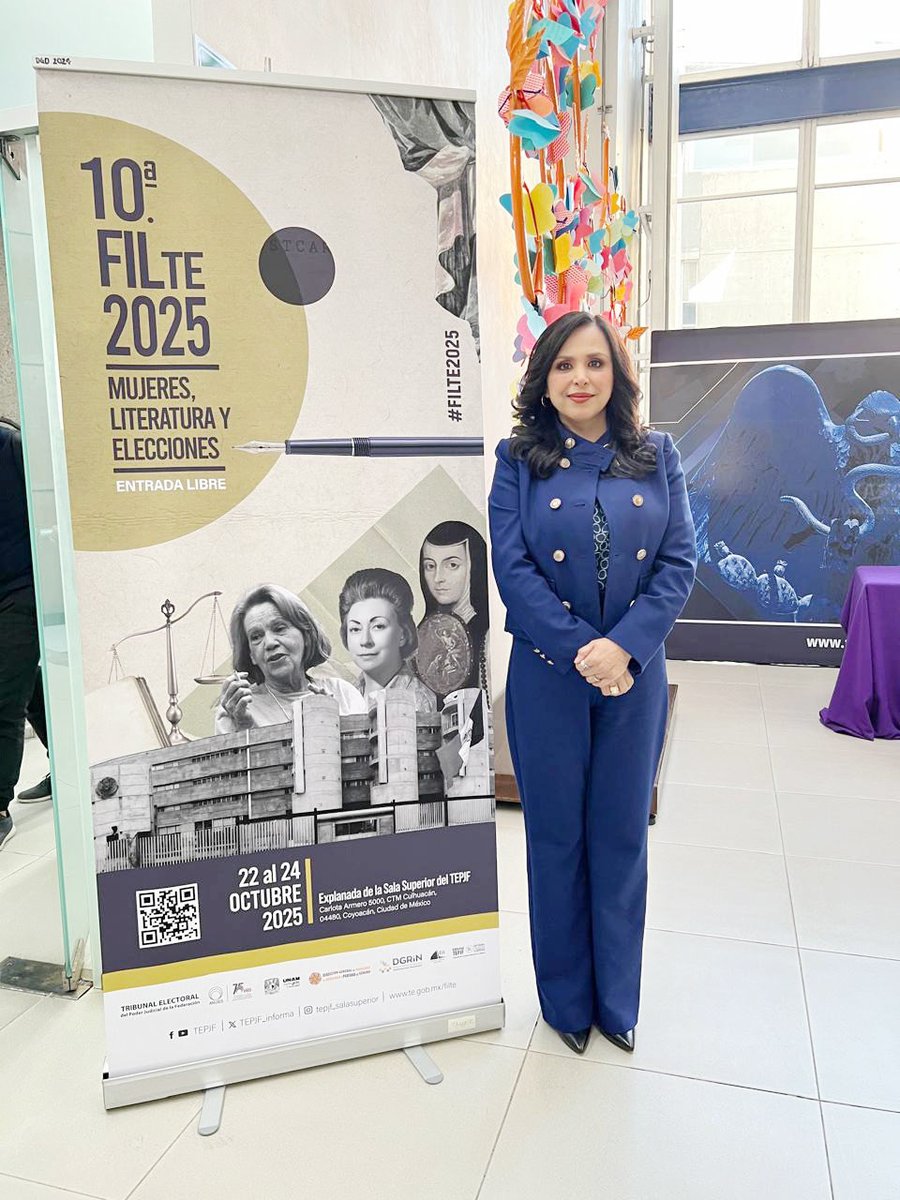 claudia_diazt's tweet photo. 🟣 Un gusto asistir a la 10.ª Feria Internacional del Libro del @TEPJF_informa, “Mujeres, Literatura y Elecciones” #FILTE, y escuchar la conferencia magistral “La íntima resistencia. Leer y escribir como estrategias de sobrevivencia espiritual”. https://t.co/JP9Zq768PW