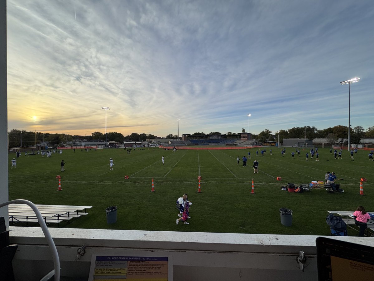 khasradio's tweet image. 🏈 Views from the Duncan Field press box one final time this season 🌅👀
Join us for St. Cecilia vs. Fillmore Central at 7 pm on KHAS! @HCSBluehawks 

1230 AM/104.1FM
Stream: d2091.cms.socastsrm.com/player/?player…
#nebpreps