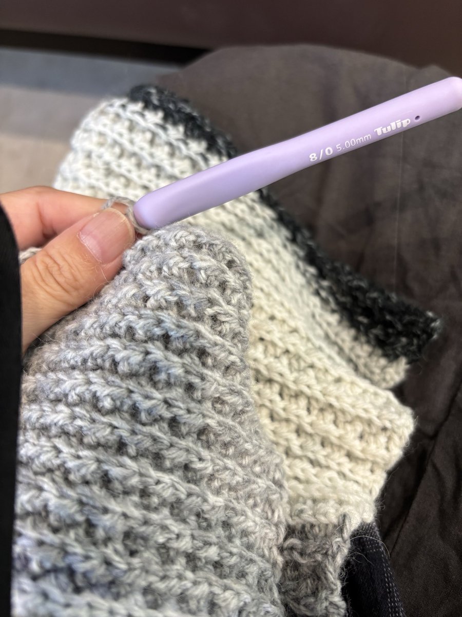 takapipi_3's tweet image. おはようございまっ😌
またもや病院🏥にてモバ編み🧶今度展示会にてフリマやるので編み編み進まないけど間に合うのか？？😅
#編み物好きな人と繋がりたい  
#モバ編み