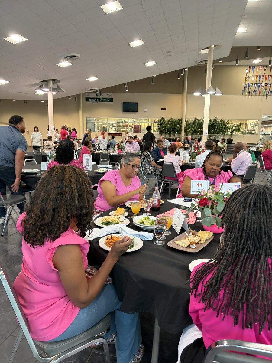 EudoraOBrien's tweet image. The CTE Advisory Board Dinner and Orientation tonight! What a great time of collaboration and celebration. @SpringISD_CTE @SISDCTEAdvisory