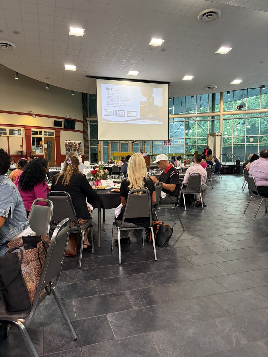 EudoraOBrien's tweet image. The CTE Advisory Board Dinner and Orientation tonight! What a great time of collaboration and celebration. @SpringISD_CTE @SISDCTEAdvisory