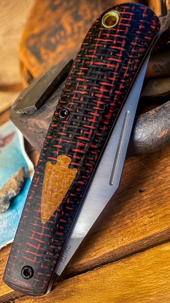 🔥 New Custom Folder Drop!
The Apache Marshland Trapper is back — this time with new handle options and a few blackout builds featuring darkened backsprings. Same hand-fit craftsmanship, fresh new look.

#smithandsons #customshop #handcrafted #apache #edc #madeinlouisiana