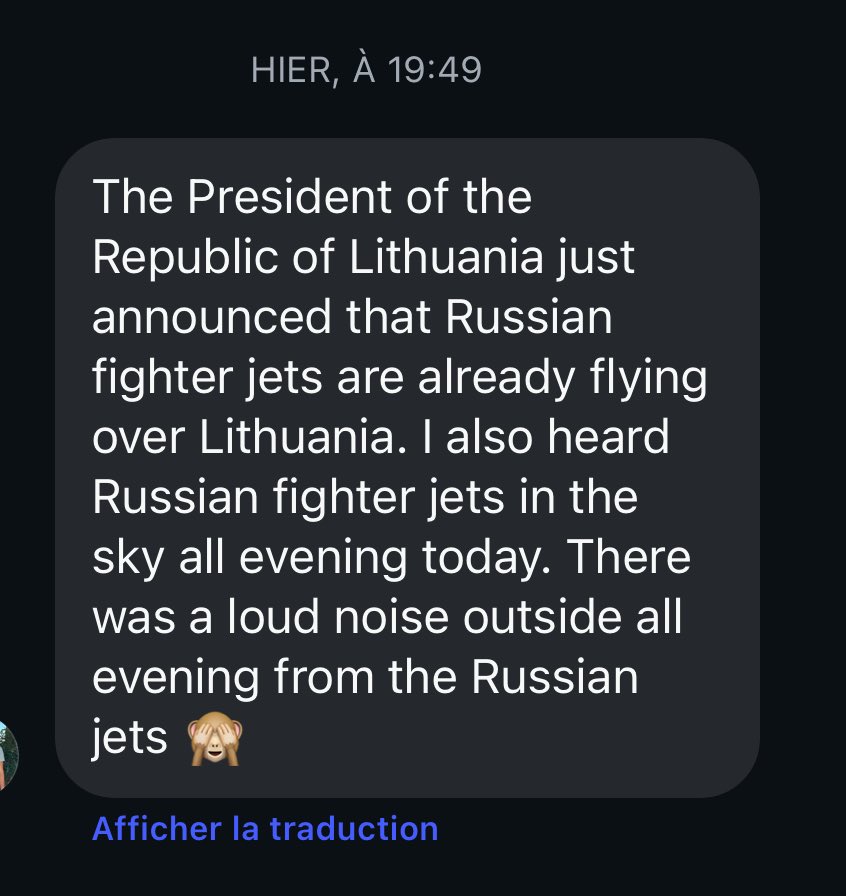 Là je crois qu’il tente la carte réfugié de guerre, « accueille-moi vite sur ton canapé » 💥