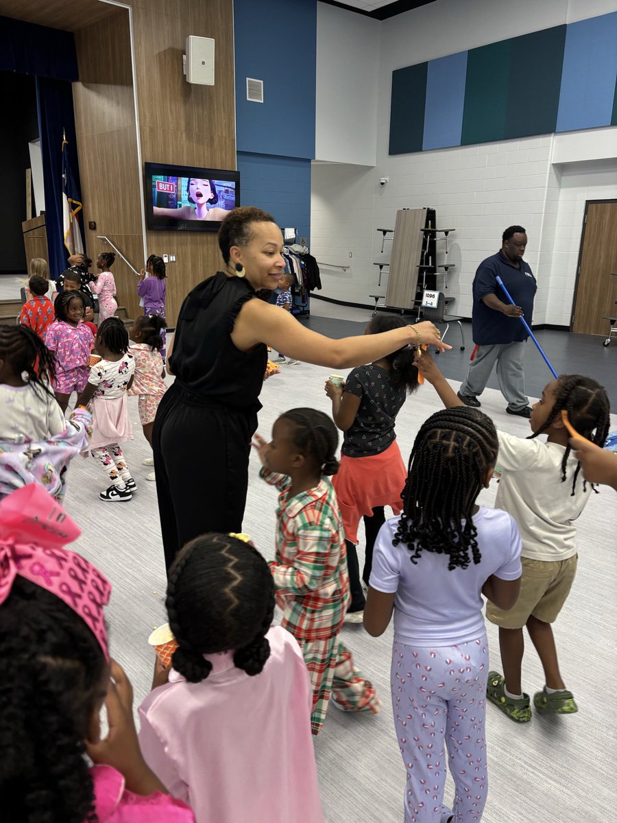 Ferndell Henry Elementary tweet media