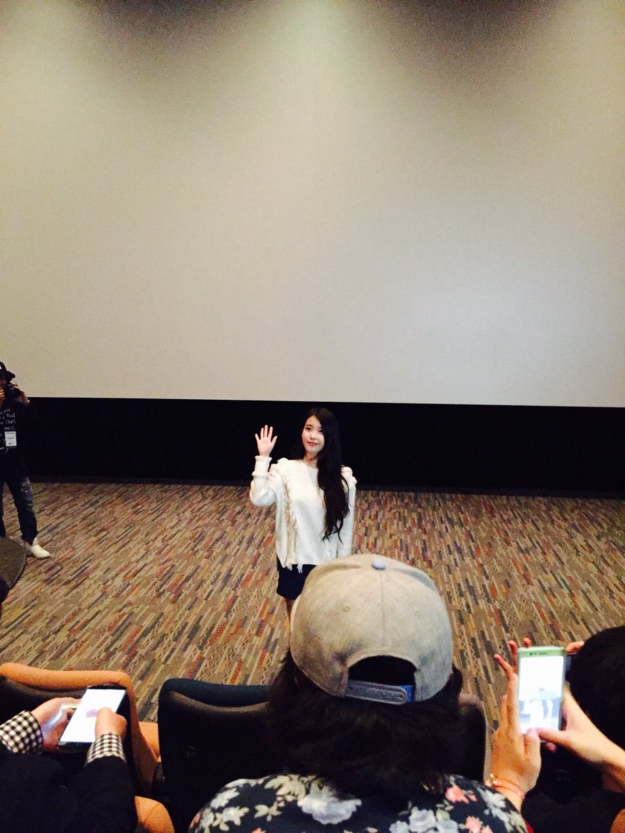 IU_TYANG's tweet image. 챗뷰 전생같다....