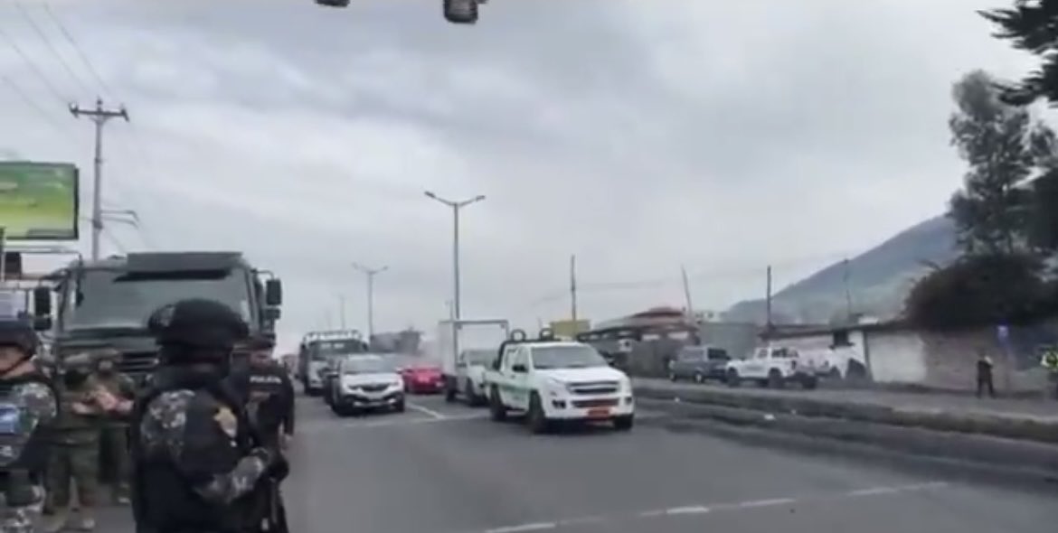 El fin del relajo. A esta hora, el <a href="/ECU911_/">ECU 911</a> informa que no existen vías cerradas por manifestantes en todo el país. Los conductores ya pueden circular con normalidad.