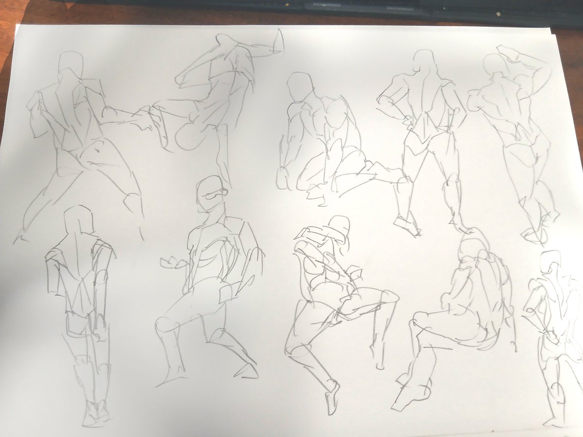 見かけたので1番目の試してみてる
脳内で立体をイメージして書き出す、って動作 これだけでも楽しいんだけど
おまけで今ちょっとドローイングの線を拾うのも楽しくなってる #画力UPチャンネル 