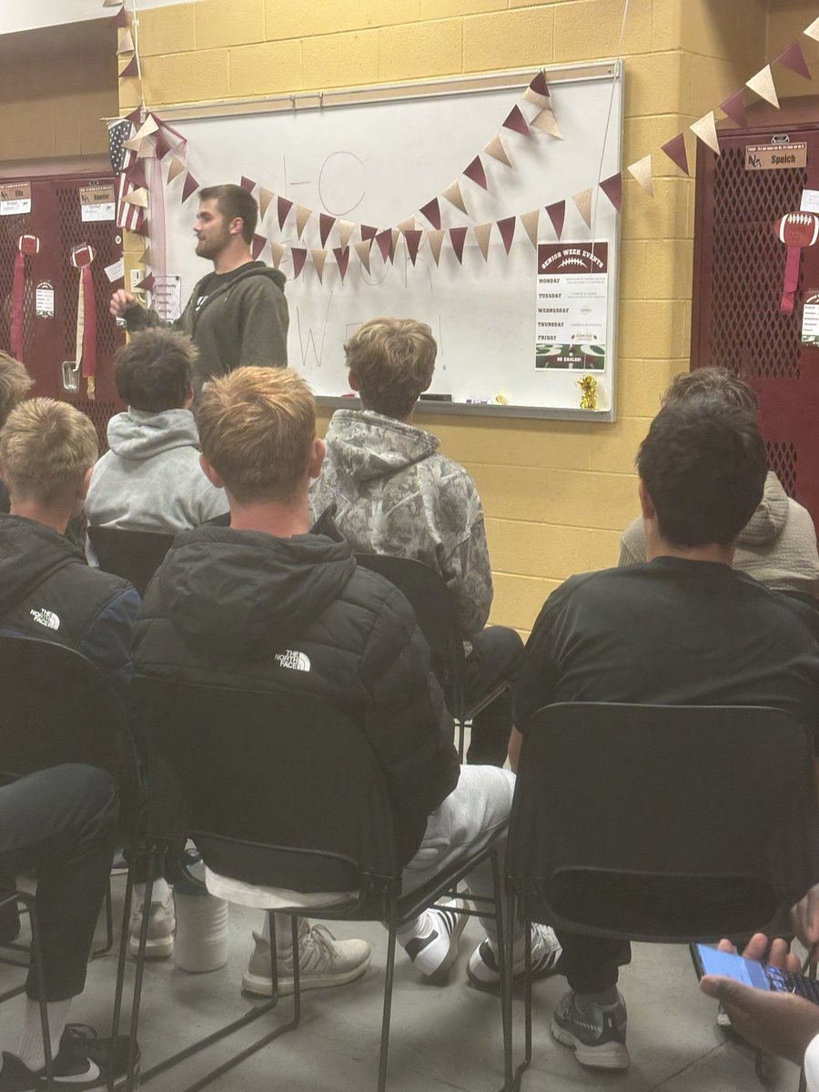 Want to thank former <a href="/NewAlbanyFB/">New Albany Football</a> player Tom Bohman for coming back home and talking to the guys right before Senior Night. This man lives FINISH. A dude amongst dudes.