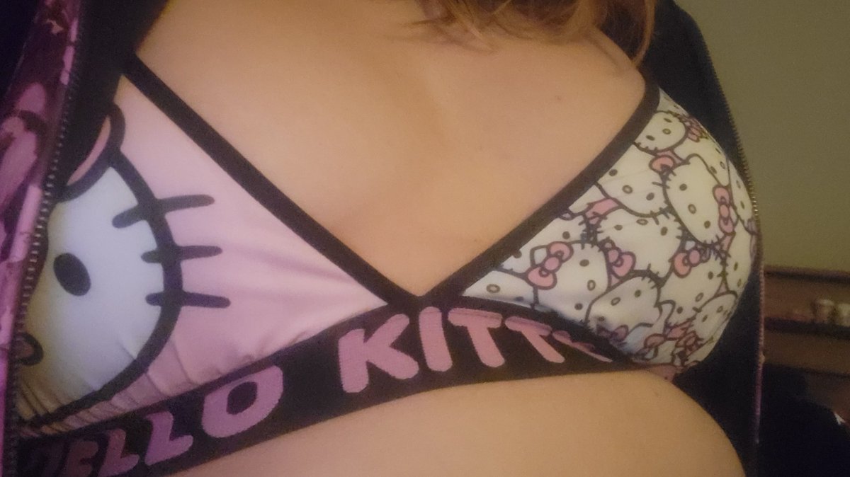 VMsAD's tweet photo. Yeah so I low key forgot I used to post irl pics here so. Have some fresh pics of me:3 https://t.co/y0vKLYSGmb