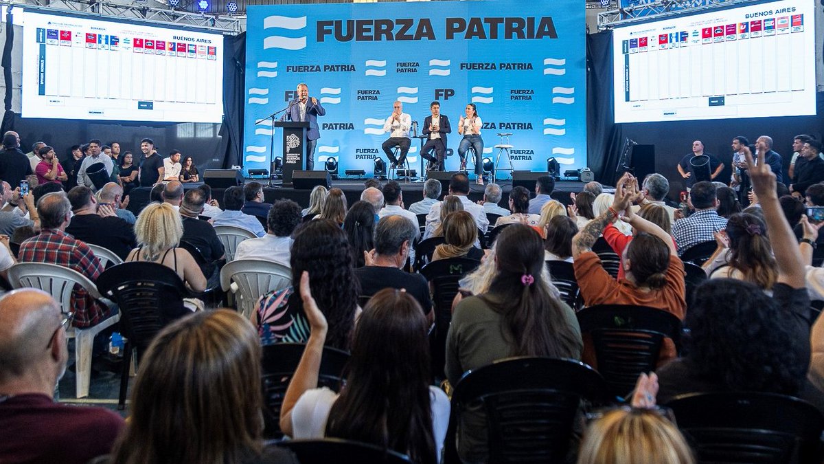 Hoy recibimos en Almirante Brown a <a href="/Kicillofok/">Axel Kicillof</a>, <a href="/JorgeTaiana/">Jorge Taiana</a>, <a href="/MaJimenaLopezOk/">Jimena López</a> y a los candidatos de <a href="/FuerzaPatria26O/">Fuerza Patria en la Provincia de Buenos Aires</a> en el marco del Cierre de Capacitación de Fiscales en Club Social y Deportivo San Martín de Burzaco.

Allí, en un acto con una marcada mística peronista,