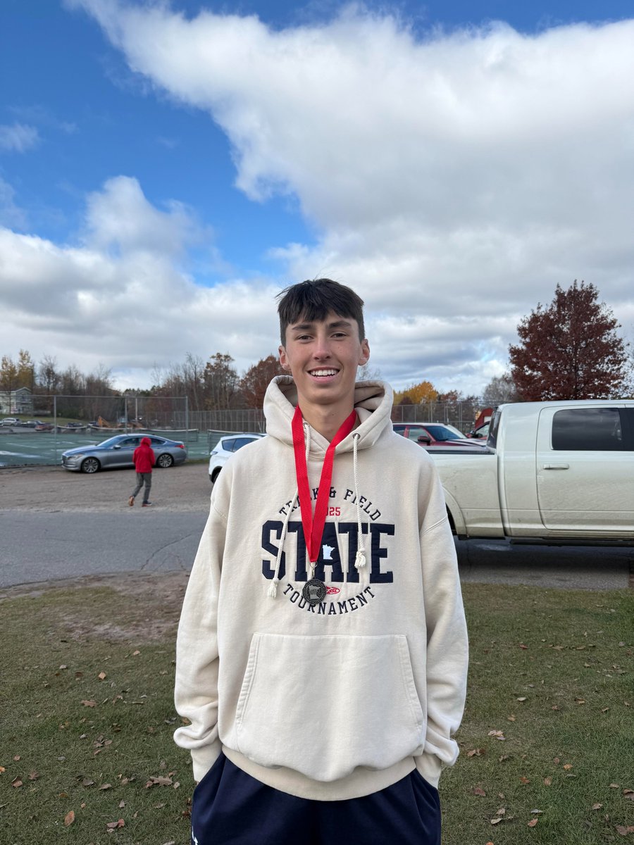 MercsBBB's tweet photo. Congratulations to Garrett Guida on his 2nd place finish at the section 7A cross country meet today. Garrett had a time of 16:32.5 and now advances to the state A cross country meet on Nov 1.  Great job Garrett!! https://t.co/vA9Kxm3PAG