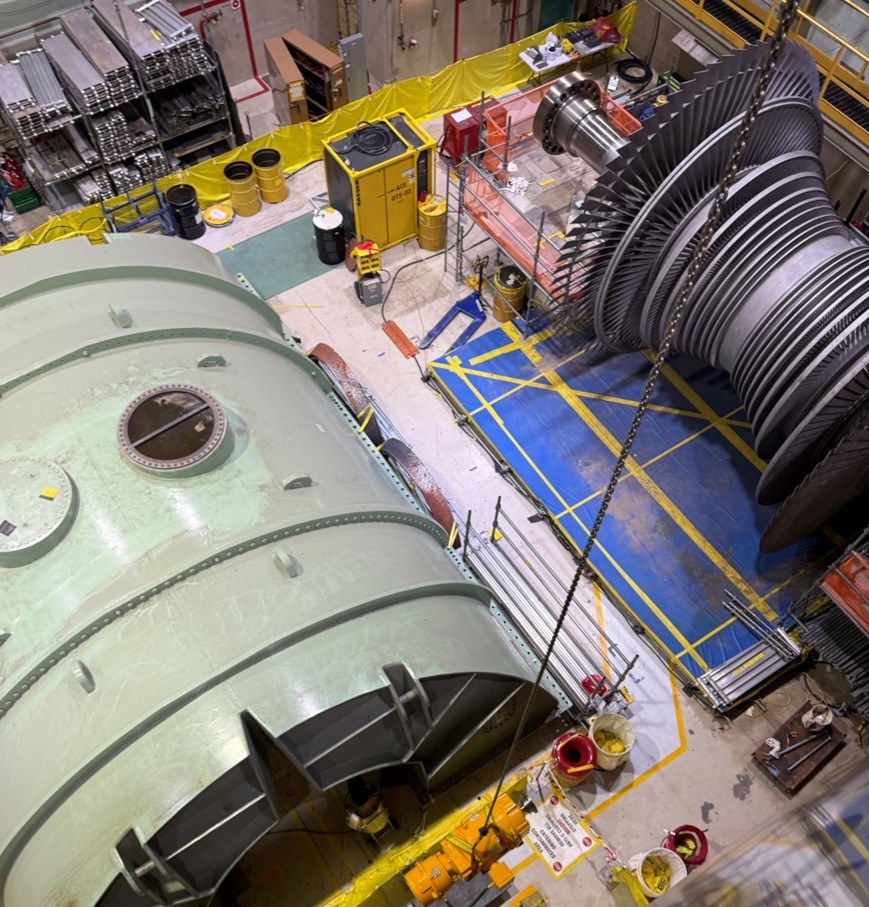 Scheduled refueling and maintenance outages are underway across our clean energy centers with seven in the books and three more to complete this fall as we ready our reactors for uninterrupted operation.
 
📷Turbine refurbishing at Peach Bottom Clean Energy Center in Delta, Pa.