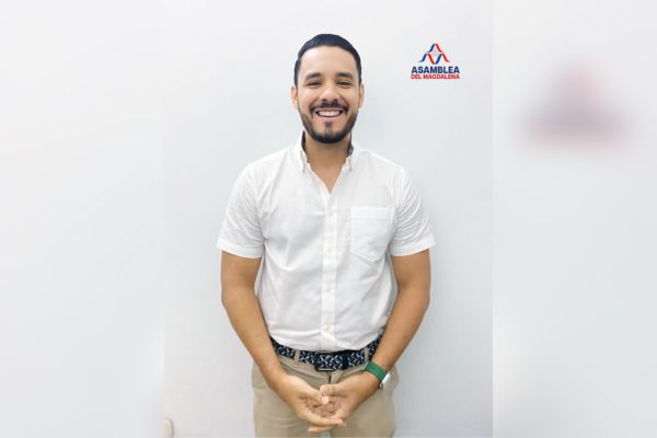 #Departamento | César Andrés Pacheco Aarón se posesiona como nuevo diputado del Magdalena
elinformador.com.co/index.php/el-m…