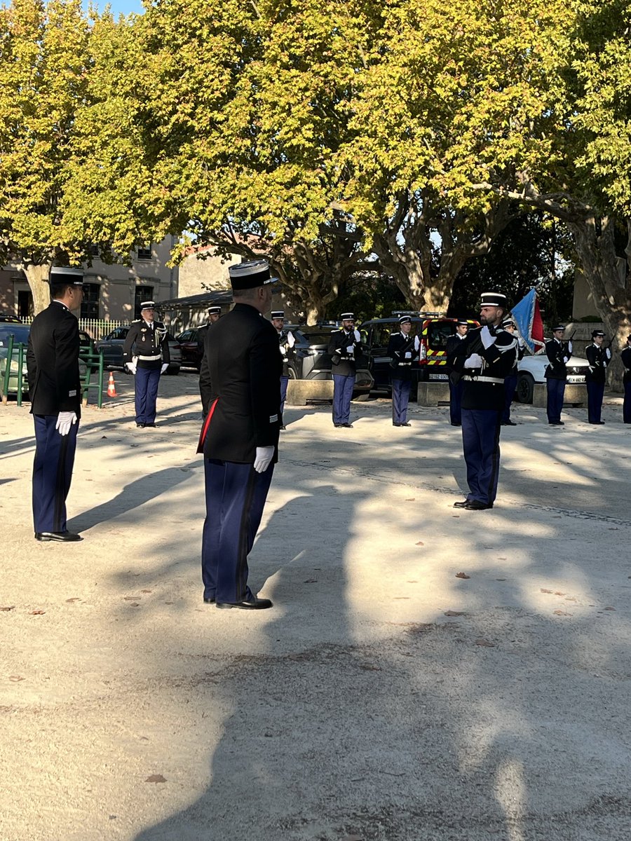 Bienvenue ! 🚔🫆⛓️‍💥
Entretien de présentation du commandant de la compagnie de gendarmerie d’Alès au parquet de Nîmes ce jour. Un ressort à cheval sur deux tribunaux, étendu et à lourds enjeux judiciaires. Point sur les directives et les organisations contre la délinquance.