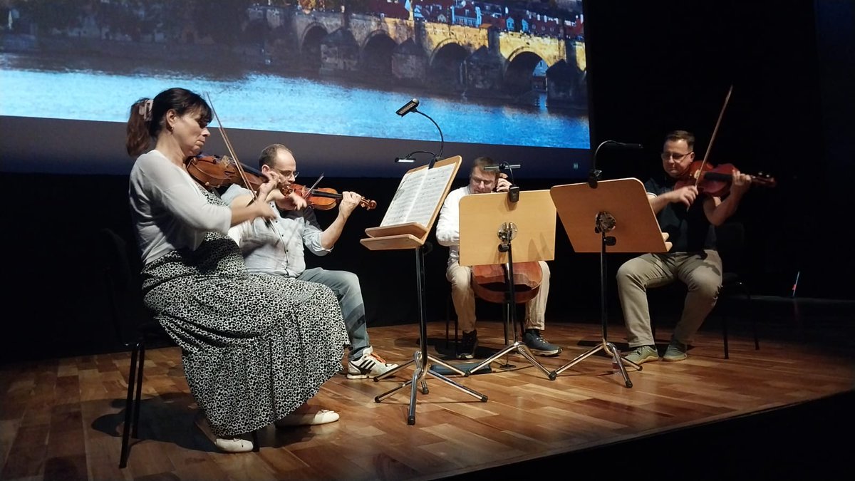 CzechEmbassyDoha tweet media