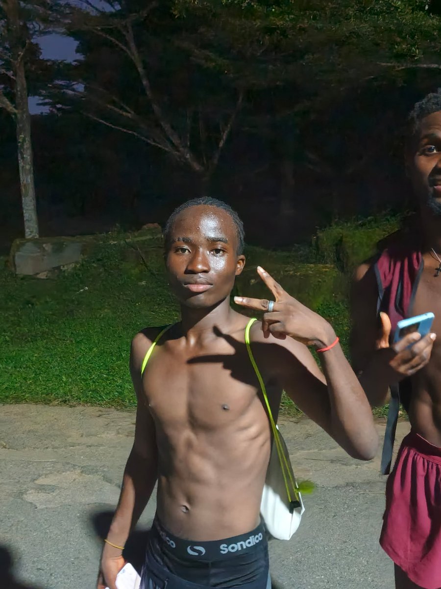 Drealtheopee tweet media