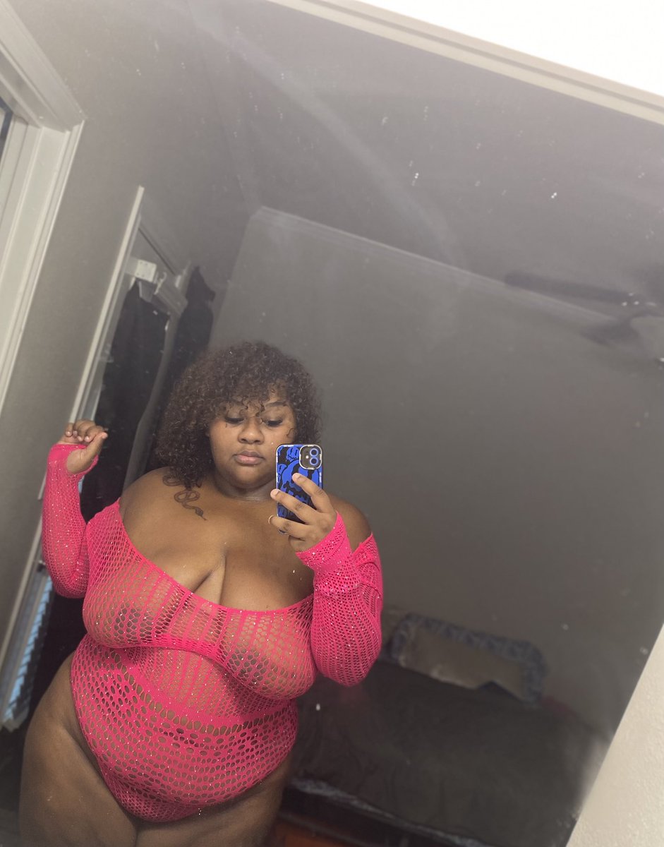 Is pink your favorite color as well?  💗🫣
