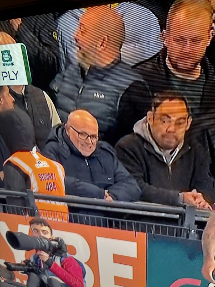 Louistufr74's tweet image. Curzy on sky, my life is complete. @the_pieface #pafc