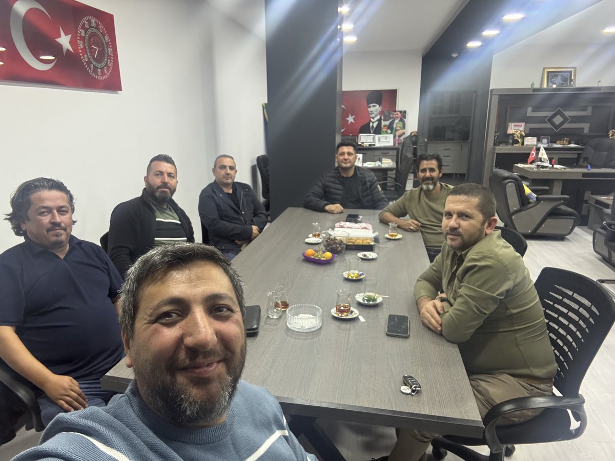 Taziyesi Olduğu Halde Bizi Kırmayıp Davetimize Gelen Turan TOKSÖZ Ve Ekibine Teşekkürler Her Günümüz Böyle Olsun İnşallah  #BİZ #BÜYÜK #BİR #AİLEYİZ
<a href="/ToksozTuran/">Turan Toksöz</a>
<a href="/bytlhkskn/">Beytullah Keskin 76</a>
<a href="/xSerkanBakir/">Serkan BAKIR</a>
<a href="/ademturgutt51/">Adem Turgut</a>
<a href="/MustafaCavu3/">Mustafa Çavuş</a>
<a href="/ErkanFerkan76/">Fatih Erkan</a>
<a href="/Hasanfabbas2/">Hasan f abbas</a>
<a href="/hrv1907/">Harun Resit Vural</a>