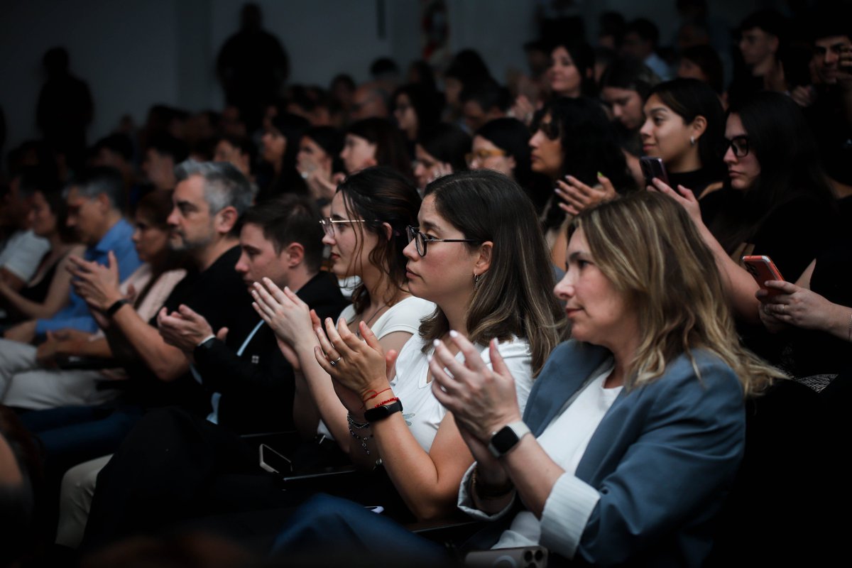 gobdecordoba's tweet photo. 📍👉 Con la creación del #CEIT y el lanzamiento de estas nuevas herramientas de financiamiento, reafirmamos un modelo de desarrollo basado en el conocimiento, la innovación y la producción, consolidando a la provincia como referente nacional en políticas de ciencia y tecnología aplicadas al desarrollo económico y social 🚀.
🗣️💬 “Innovar es crecer. Córdoba demuestra que apostar al conocimiento no es un gasto, es la mejor inversión en el futuro de nuestra gente”, concluyó @MartinLlaryora .