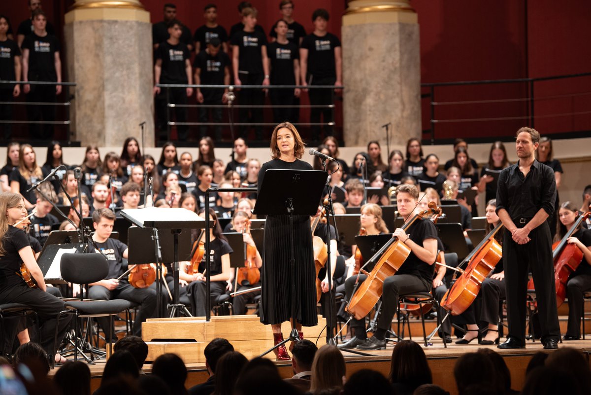 Great to see the amazing young people performing ‘Peace Child' at a concert in Vienna to mark the UN’s 80th Anniversary organized by the Government of Slovenia. Their vibrant energy in support of working together for peace was a powerful message of hope.