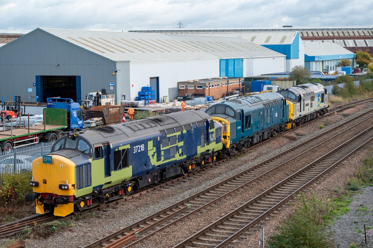 37218, 37003 and 37901 "Mirrlees Pioneer" around Loughborough working 0F38 1310 Leicester L.I.P. to Loughborough Brush

<a href="/C37LG/">C37LG</a>