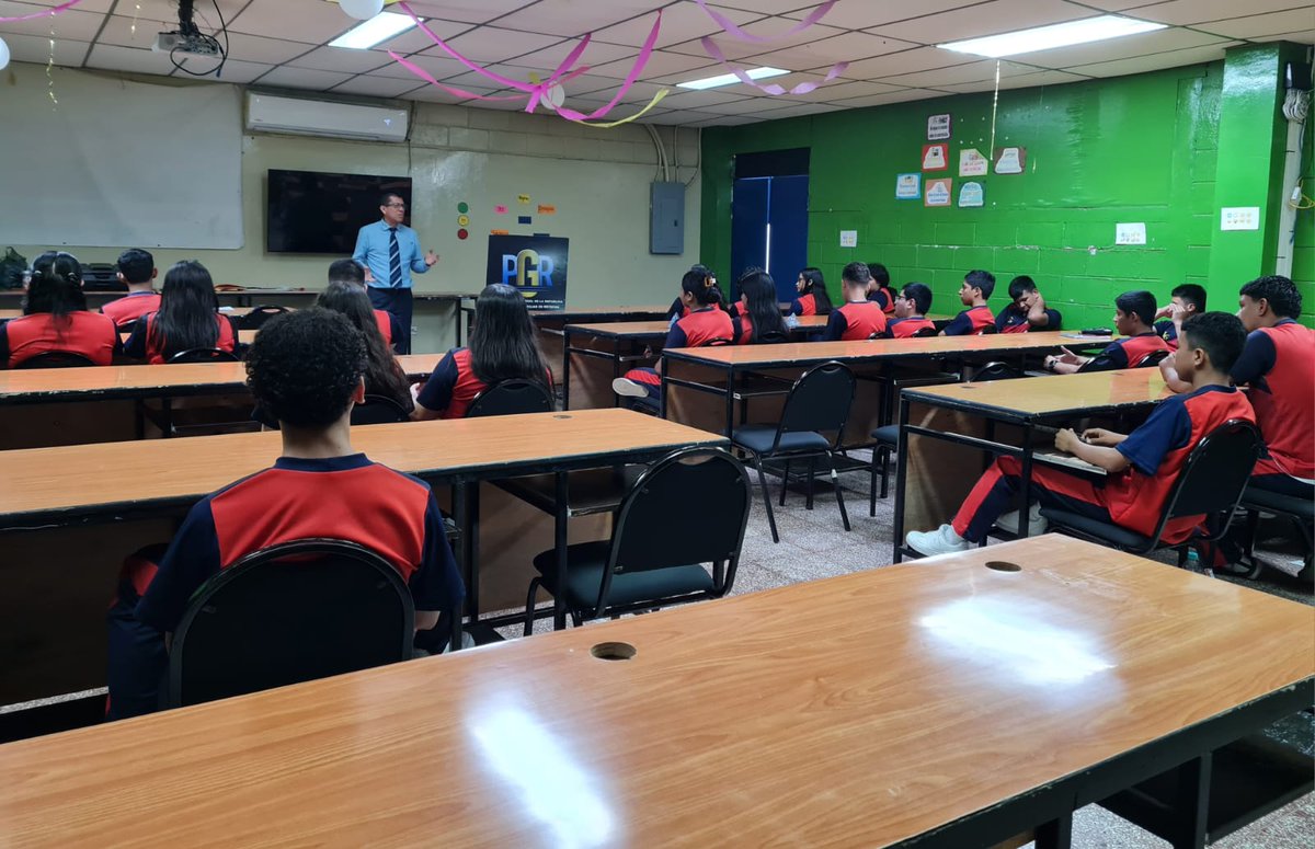 #PGRDepartamentos || En #Metapán finalizamos el Programa de Educación Psicosocial en el Centro Escolar Luz Gómez, espacio en el que promovimos la #SaludMental y convivencia escolar de los estudiantes.