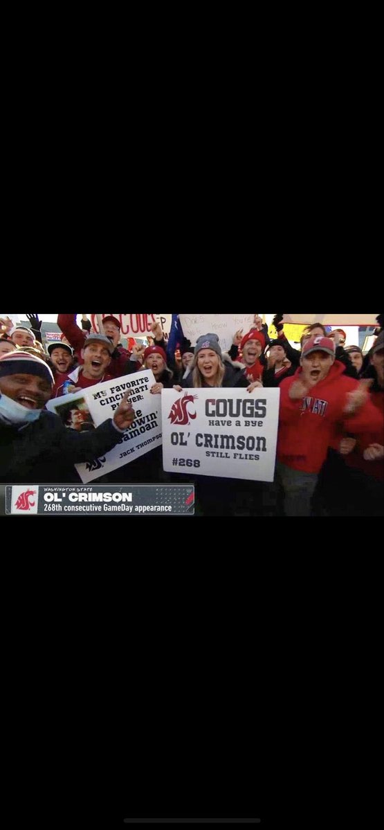 itsme_LT's tweet image. Pullman: a place that is surrounded by wheat fields, but known across the world because of a pretty special flag @olcrimson ♥️🫶🏼 🚩 #PullmanBCT