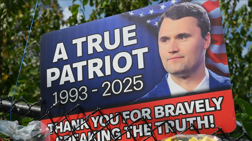 data_nerd's tweet image. Charlie Kirk faced pressure from Jewish donors days before his death, says conservative US commentator aa.com.tr/en/americas/ch…