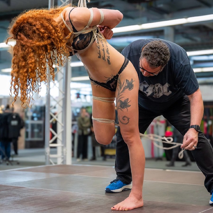 In love with this pic ♥️ 
<a href="/FetishFloor/">FetishFloor</a>