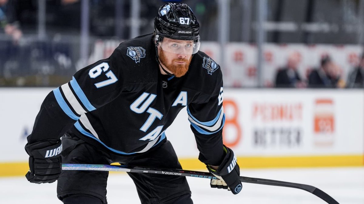 Lady I was sitting next to at the Utah game goes “six sevennnnn 💁🏼‍♀️” and then she’s like “can you tell my grandkids have been spending time with me?” 😭😭
Love our boy crousey