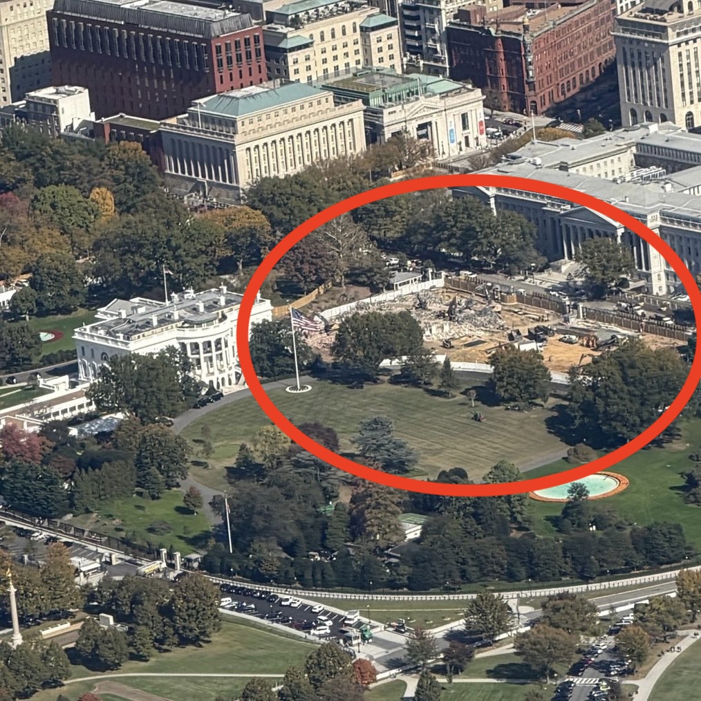 NoLieWithBTC's tweet image. “Nothing will be torn down.” — Karoline Leavitt
“It won’t interfere with the current building. It pays total respect to the existing building, which I’m the biggest fan of.” — Donald Trump