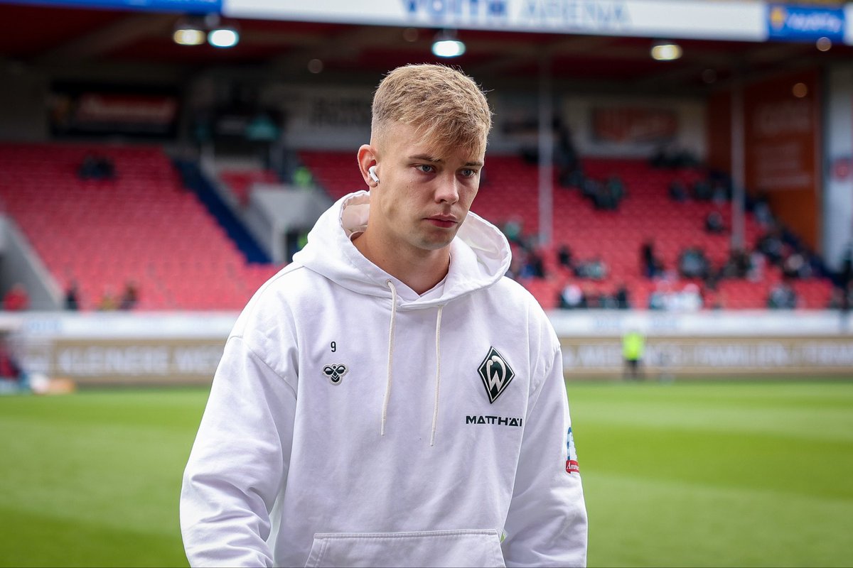 🚨🆕 Borussia Mönchengladbach and Heidenheim are keeping an eye on Keke #Topp’s situation.

At the moment, a move in the winter is planned from Topp’s side, and the market is being explored. Topp is even open to being sold in the winter. Werder Bremen are informed. 

His new