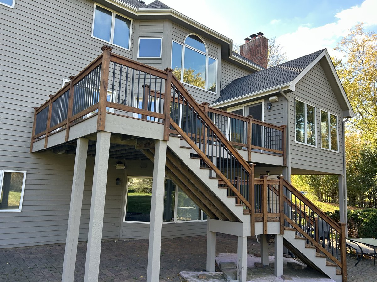KDPainting's tweet photo. Love the look of this deck!
Semi-transparent stain: Cabot Australian Timber Oil: Honey Teak
Solid Stain: Sherwin Williams Woodscapes: 3024 River Birch https://t.co/B9zYSDR9Aw