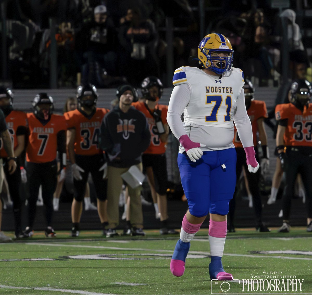 jimmycopenhaver's tweet photo. It’s Thursday… Which means tomorrow is… GAMEDAY!! One more time as a Wooster General… 🔵🟡Go After It! #Week10 #senior #oline #71 #GoAfterIt 🏈 https://t.co/9wkHcoxLcs
