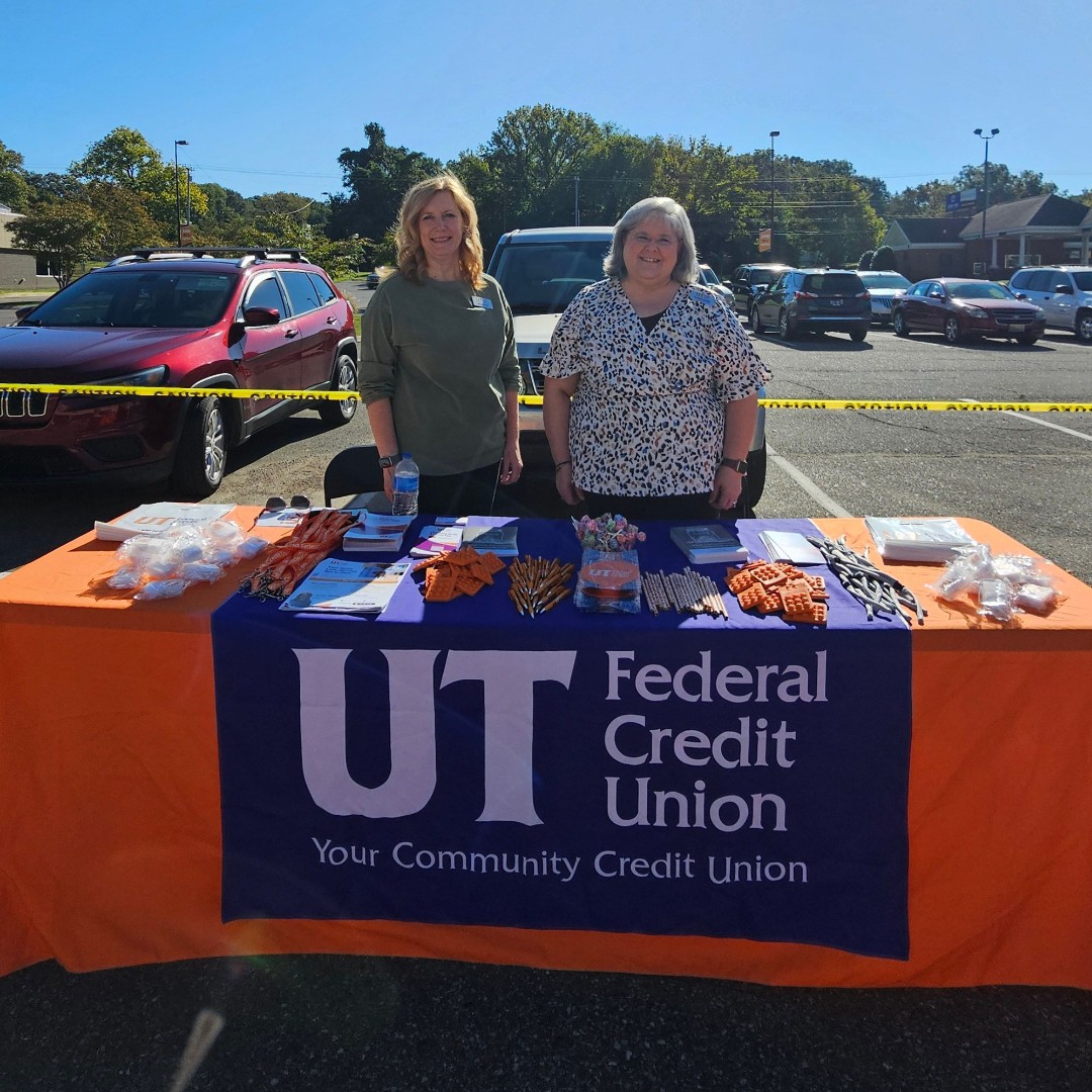 UTFCU's tweet photo. 🍁🎉 Our Martin branch had a blast at the UT Martin-Ripley Center Fall Festival celebrating 20 years in Ripley! Great food, music &amp; community fun—thanks to everyone who made it happen! 🧡 #UTFederalCreditUnion #UTMartin #RipleyTN #CommunityFirst https://t.co/xoW3S4Ax0L