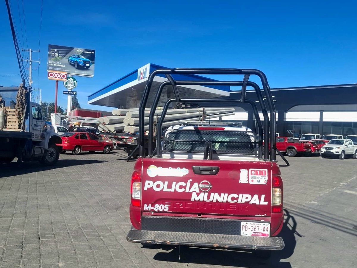 La seguridad de #SanAndrésCholula es una prioridad y nuestro compromiso. 💙

🚓 Con el objetivo de prevenir la comisión de delitos y garantizar la tranquilidad de todas las familias, reforzamos los patrullajes, a través del #OperativoBarrido, en Tlaxcalancingo.