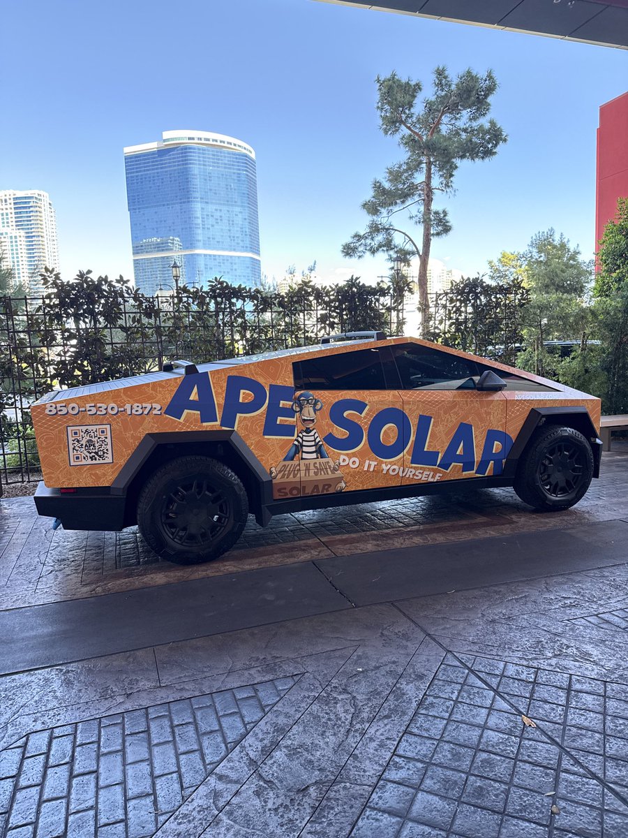 Spotted the legendary cybertruck from <a href="/nftgerry/">Gerry🍌</a> 🦍