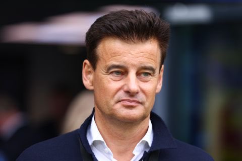 Het slechtste tv-debat ooit. Niet door de politici, maar door een arrogant mannetje die meende er een one-man-show van te moeten maken

Bv de irritante onderbrekingen met infantiele opmerkingen

Wat een afgang <a href="/SBS6/">SBS6</a> en John de Mol <a href="/TalpaNetwork/">TalpaNetwork</a>

#debatvannl #debat #vandaaginside