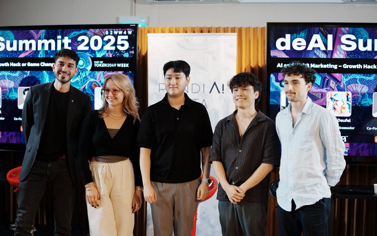PundiAI's tweet image. We’re still buzzing from the powerful talks at #deAISummit during #Token2049Singapore 🤯
This is what the future of AI x Web3 looks like 🚀
Big love to the brilliant minds who joined us on stage and off:
@hypetris_ @oliverrr_shen @0x7SUN @tiffanylai_ @fwielanier @wordsgirljul…