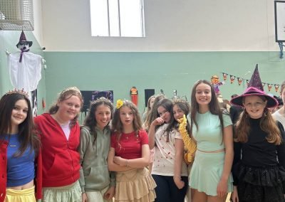 Sin sin! Bainigí taitneamh as sos Oíche Shamhna, bígí sábháilte agus tabhair aire dá chéile. Ná déan dearúid vótáil amárach! 🎃🗳️ #OícheShamhna #Vótáil gsbb.ie/hocus-pocus-in…