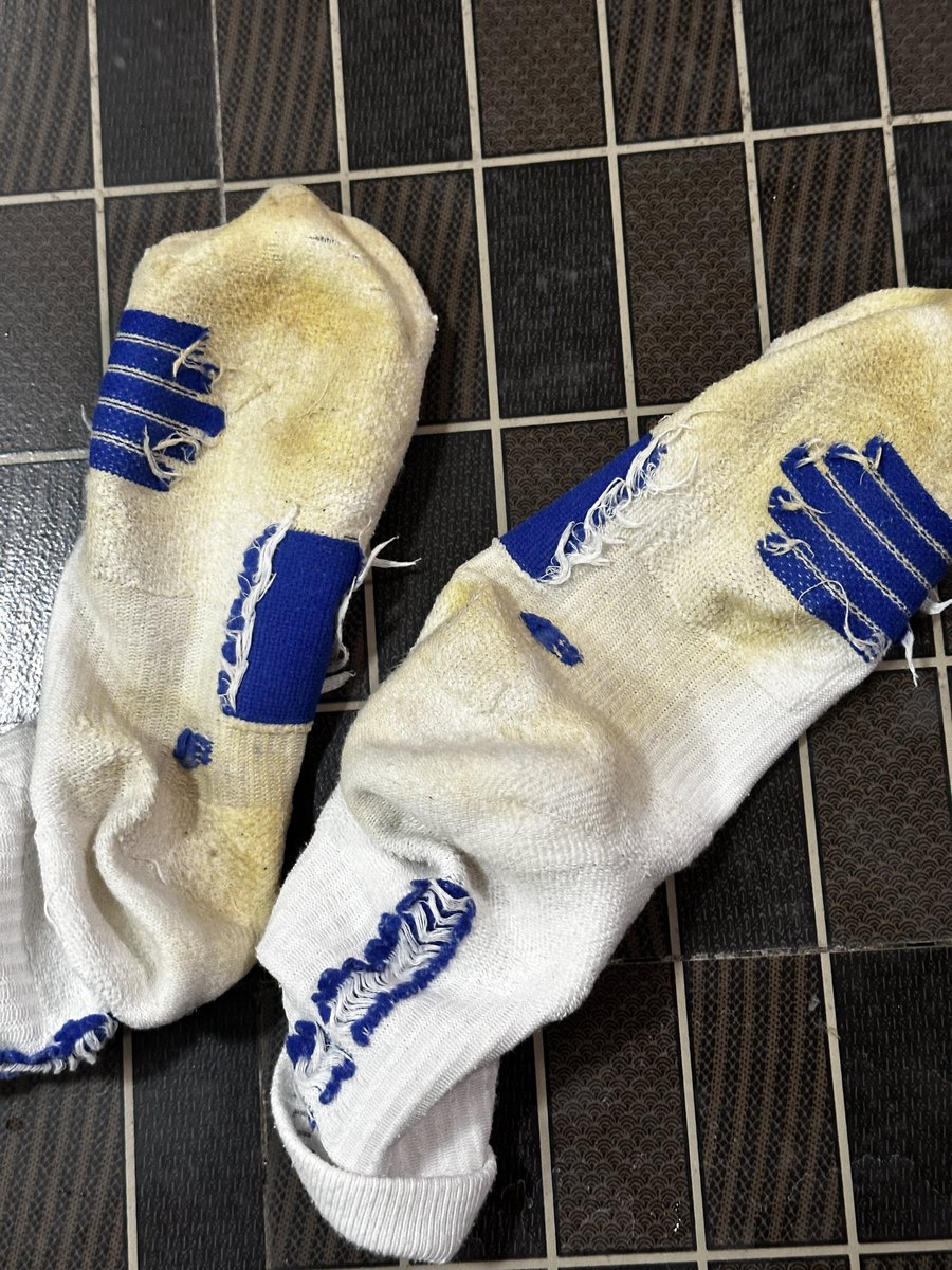 每次出去旅行回来的袜子都是这样的