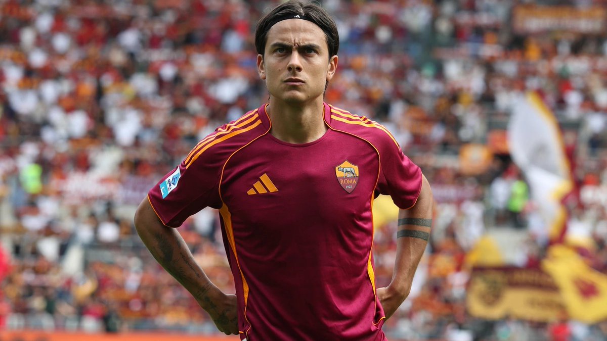 frances14372469's tweet photo. 100% sui calci di rigore da quando e alla Roma e 200 Goal in carriera per la J⚽️ya💎🎯

#Dybala #PD21 #ASRoma #Joya #UEL #Football https://t.co/kLQT7PUUEE