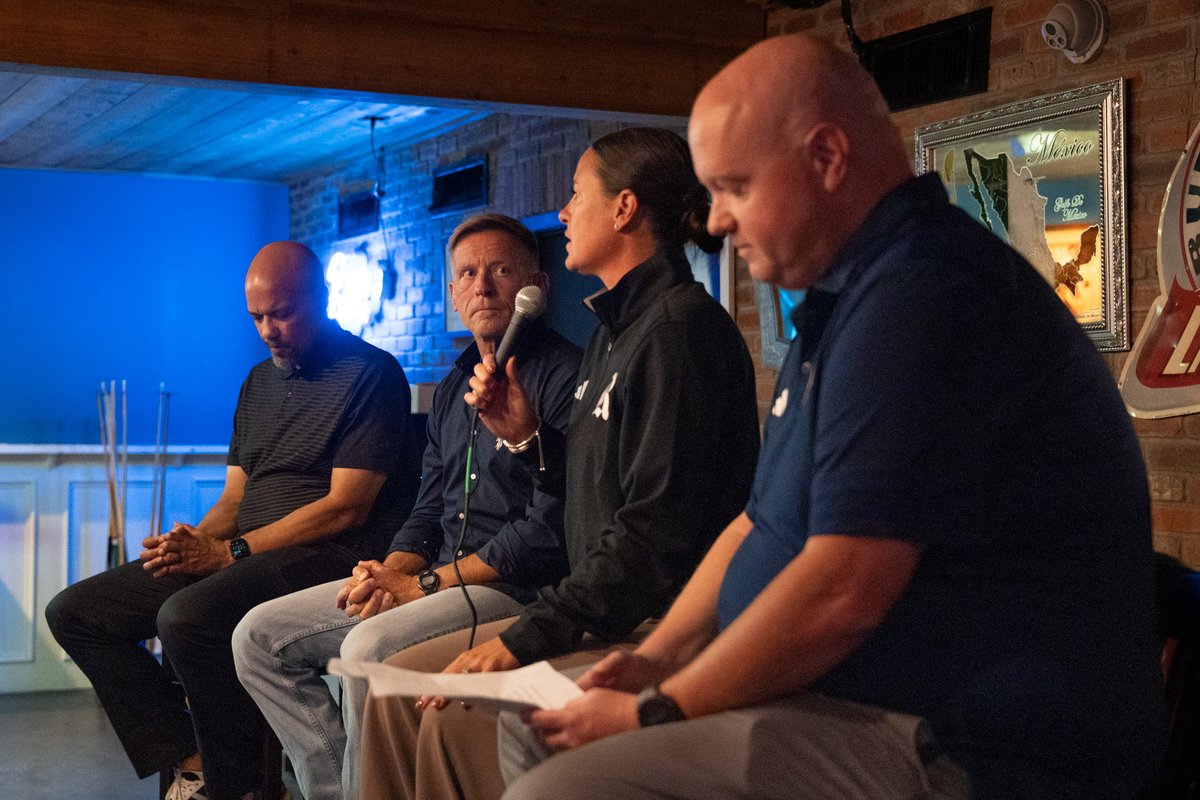 RiceOwlClub's tweet photo. Thanks to everyone who made it out to our Winter Sports Preview earlier this week! 

Looking forward to an incredible Winter season #GoOwls👐 https://t.co/73YZvXLmmR