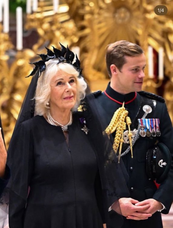 Duke Silvertongue (@dukesblog) on Twitter photo Major Ollie Plunkett looks especially handsome today at Vatican City. I absolutely love this photograph. Major Ollie Plunkett looks especially handsome today at Vatican City. I absolutely love this photograph.