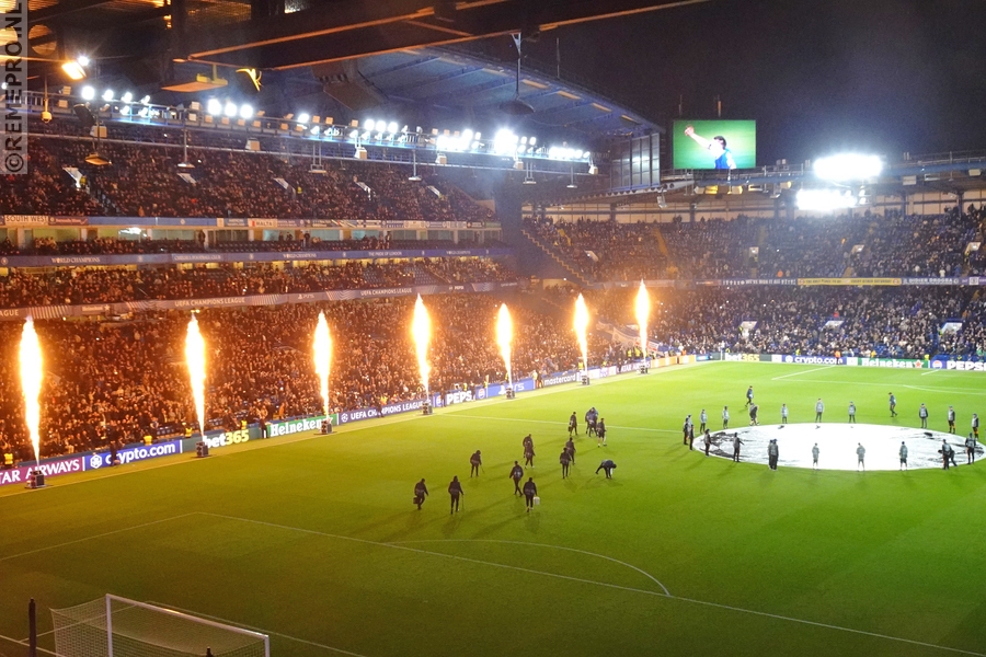 remepro_nl's tweet image. Het fotoverslag van Chelsea - Ajax staat online op ajaxfotoside.nl #cheaja