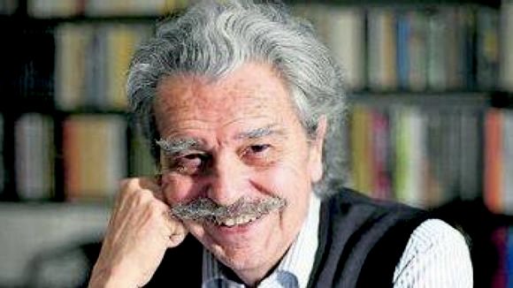 El millor homenatge i agraïment que Barcelona pot fer al seu lleial cronista és dedicar-li un carrer. Vots a favor?