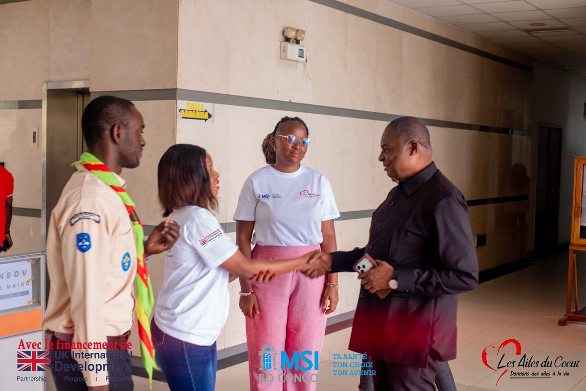 ailesducoeur1's tweet photo. Avec l'appui de @msi_rdc @UKinDRC,24 leaders communautaires et estudiantins🎯 sont formés📝 comme points focaux en💡clarification des valeurs et transformation des attitudes sur l'avortement sécurisé #VCAT 🏥🩺 #SSRAJ #MaputoProtocole @MinSanteRDC @AlysonKingUK @DjemoPatrick https://t.co/QeZricLgO1