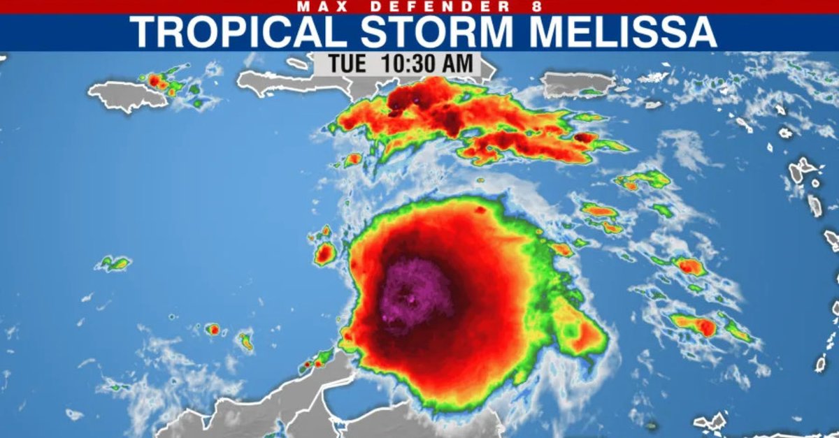 Tormenta Tropical Melissa provoca intensas lluvias y posibles inundaciones en República Dominicana. Los detalles: 24horas.com.do/2025/10/23/tor…